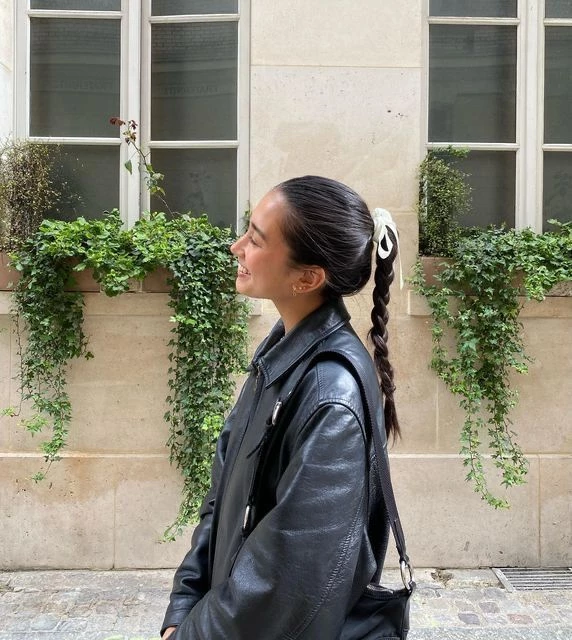 los detalles románticos se llevan el protagonismo en el street style