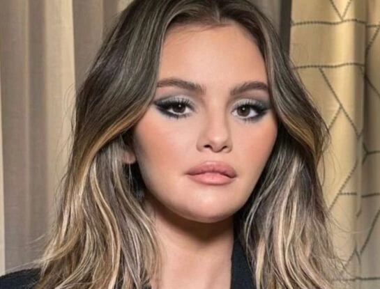 Selena Gómez sorprendió con un extremo cambio de look