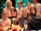 Toda la familia de Wanda Nara festejando sus 37. Foto: IG.