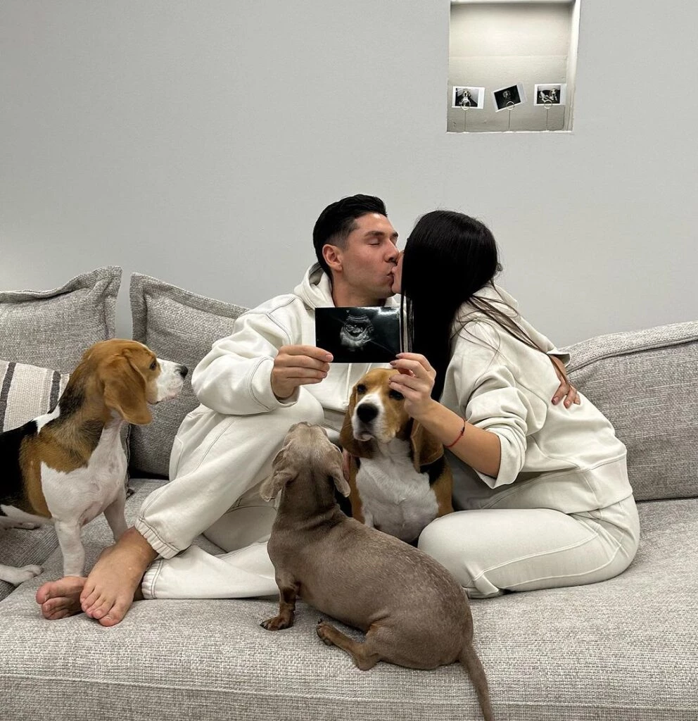 Gonzalo Montiel y Karina Nacucchio tendrán un bebé. Foto: IG.