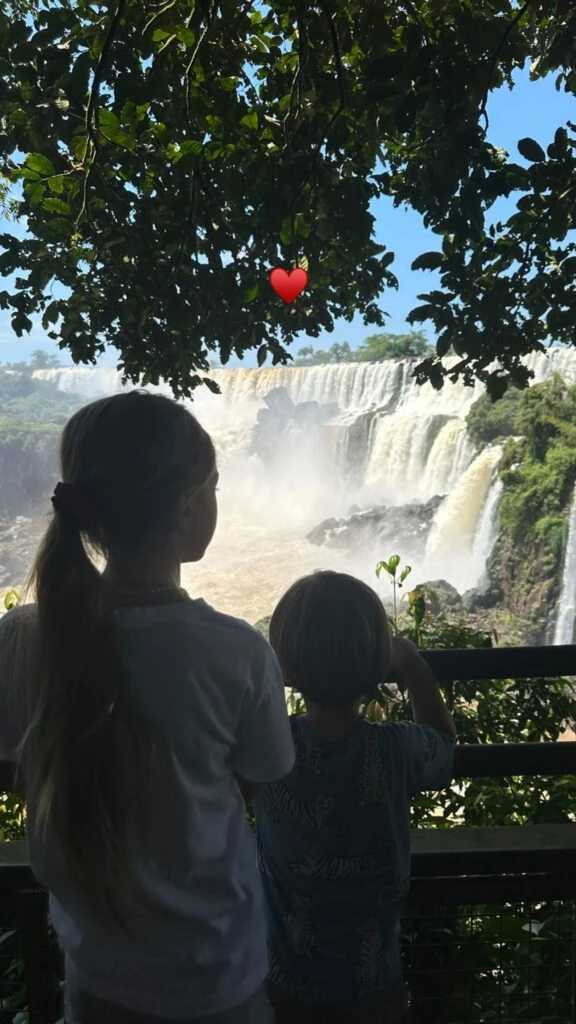 Las fotos de Zaira Nara y sus hijos con Facundo Pieres en Cataratas