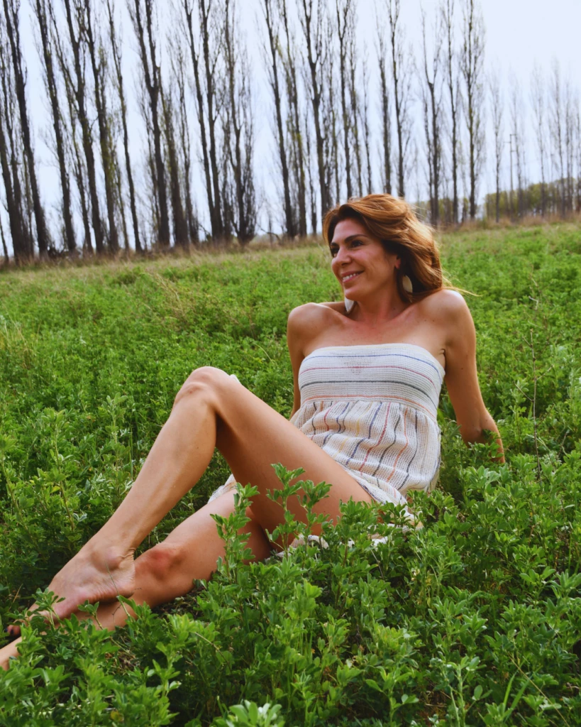 Mariano contreras decidió hacer un cambio de vida y ahora revoluciona el mercado diseñando prendas con repasadores