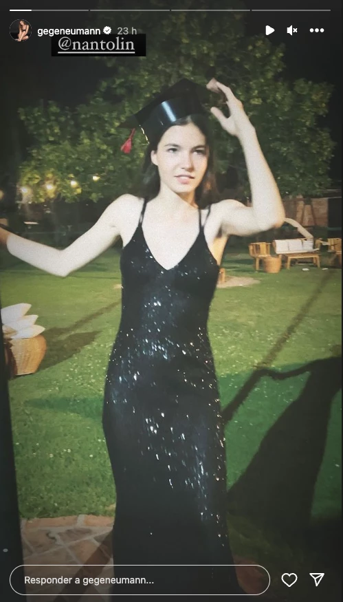 Helena Otamendi, la hija de Gegé Neumann, terminó sus estudios secundarios. 