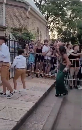 Antonela llevó un look de Joti Harriague al casamiento de su hermana