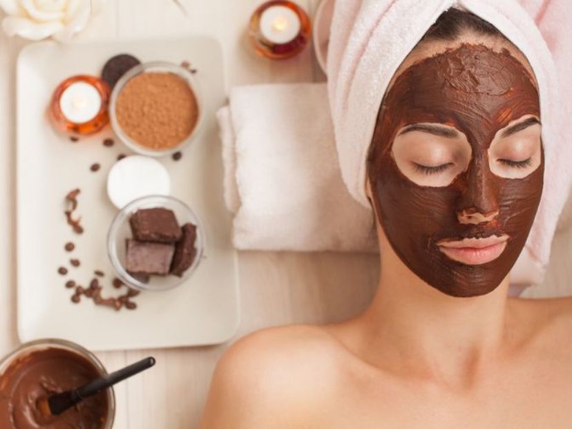 Cómo hacer una mascarilla facial antioxidante de chocolate