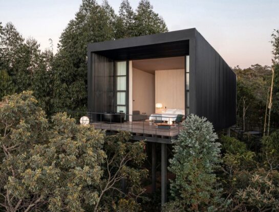 Así se construyó una casa prefabricada de lujo en Brasil