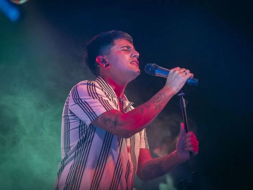 Qué es de la vida de Yhosva Montoya, el ganador de La Voz Argentina 2022 que realiza giras por la Argentina foto: ig