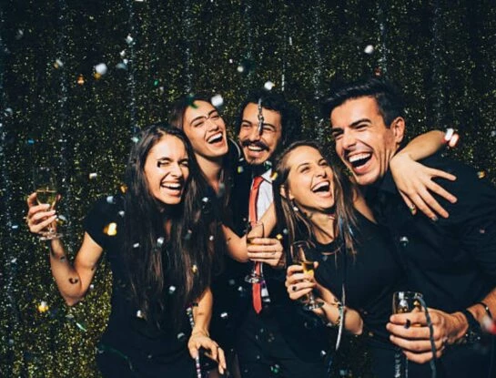 Cómo cuidar tus ojos de la pirotecnia en esta temporada de fiestas