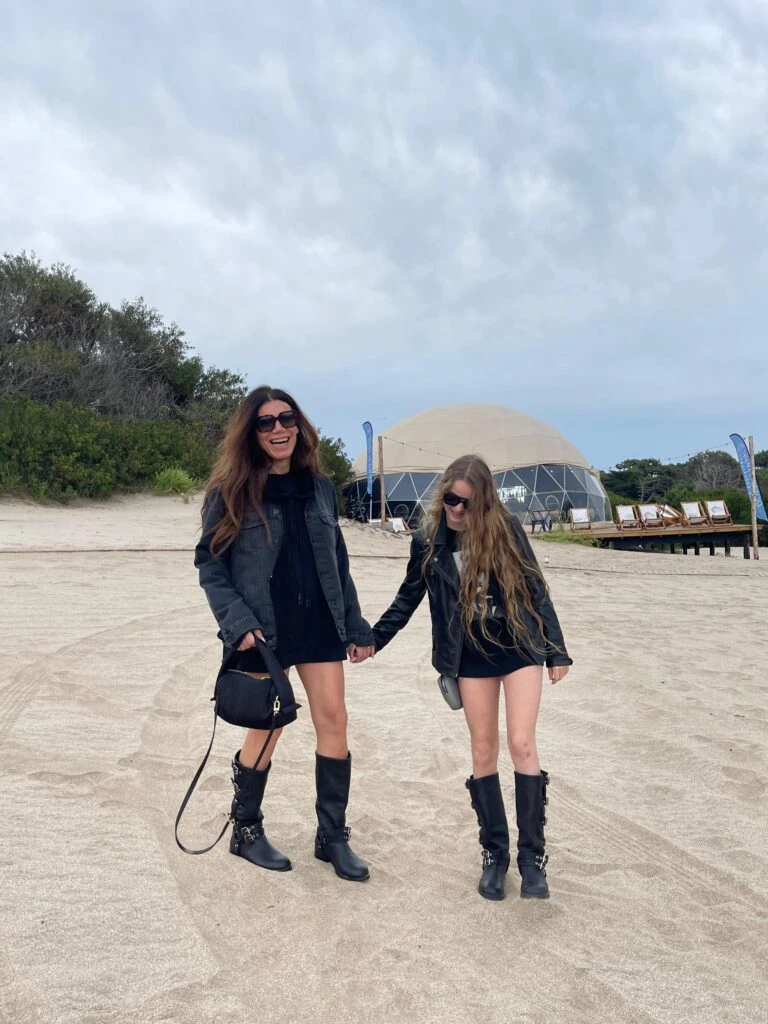 Flor de la V y su hija Isabella Goycochea