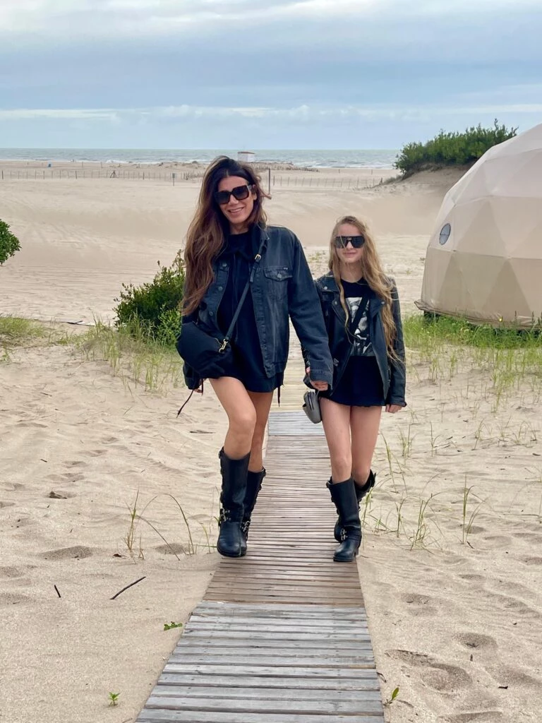 Flor de la V y su hija Isabella Goycochea