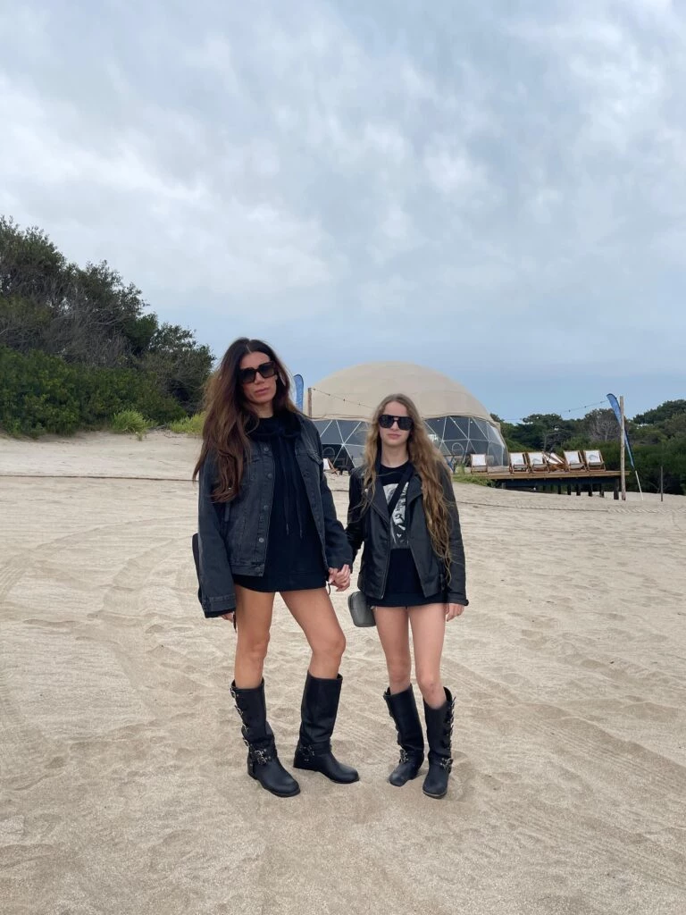 Flor de la V y su hija Isabella Goycochea