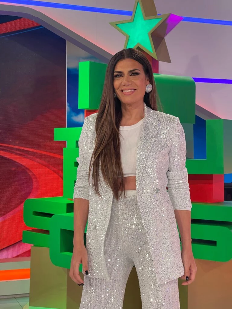 Flor de la V brilló con su outfit. Foto: Instagram. 