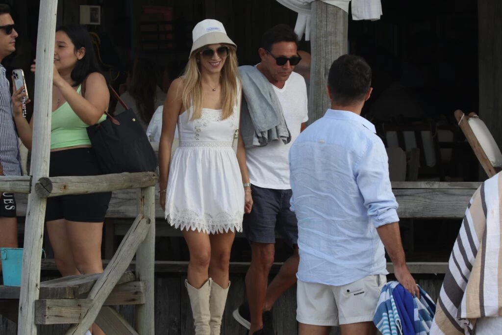 Jordan Belfort con Cristina Invernizzi, la cordobesa que es su pareja desde 2019. Foto RS Fotos