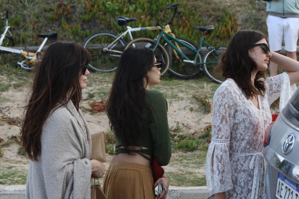 Camila Morrone y Lucila Polak llegaron a Punta del Este para pasar el fin de año.