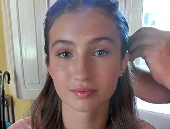Indiana Cubero se sumó a la tendencia "ugly" que suelen usar Juliana Awada y Ámbar de Benedictis
