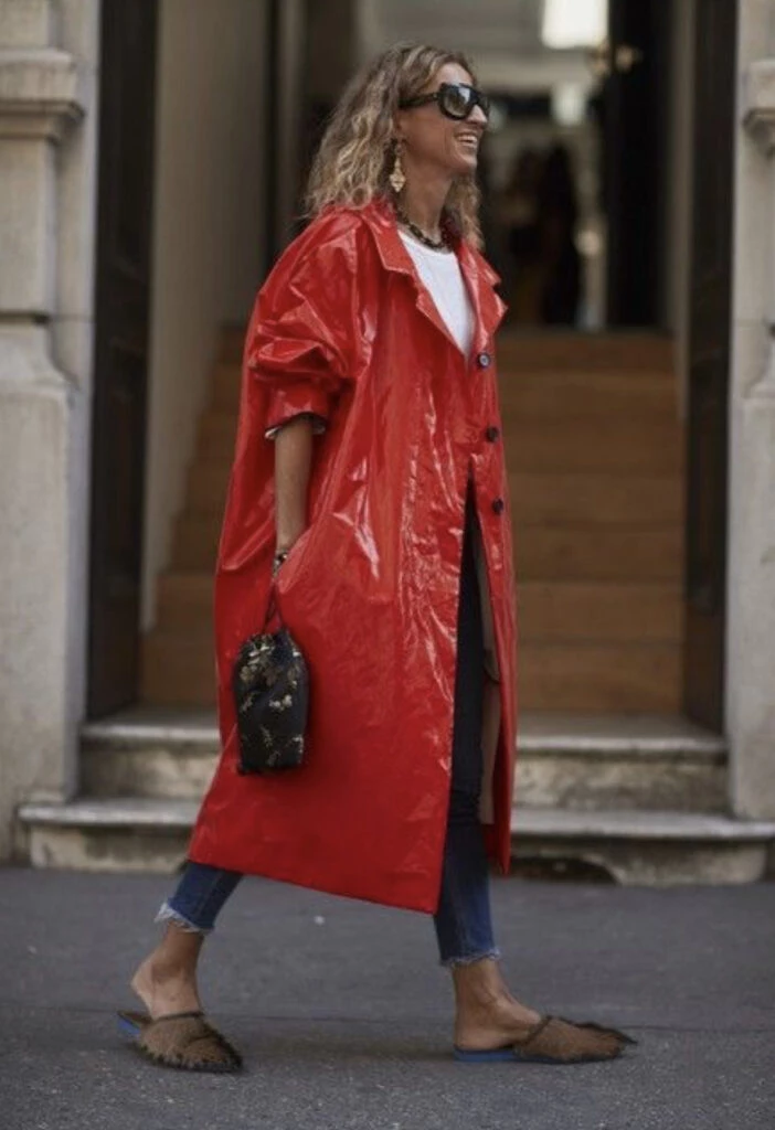 Estos son los looks más fashionistas para días grises. Foto: Pinterest.