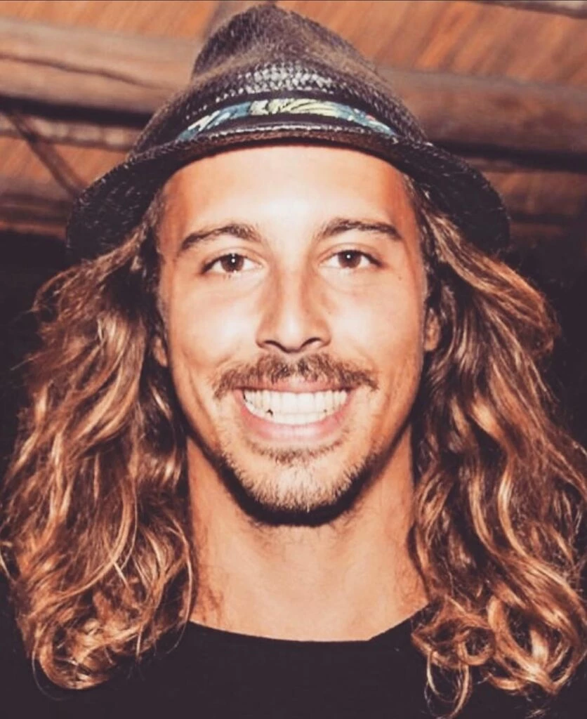 Lucas Corrado, el hijo del galán de telenovelas, se radicó en Amsterdam y la rompe con un emprendimiento