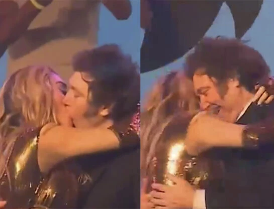 Así fue el apasionado beso entre Javier Milei y Fátima Flórez en el escenario del teatro de Mar del Plata