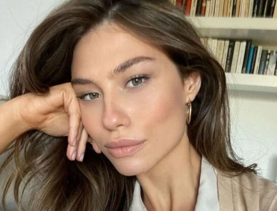 Makeup híper minimalista: la tendencia de TikTok que propone dejar de usar máscara de pestañas