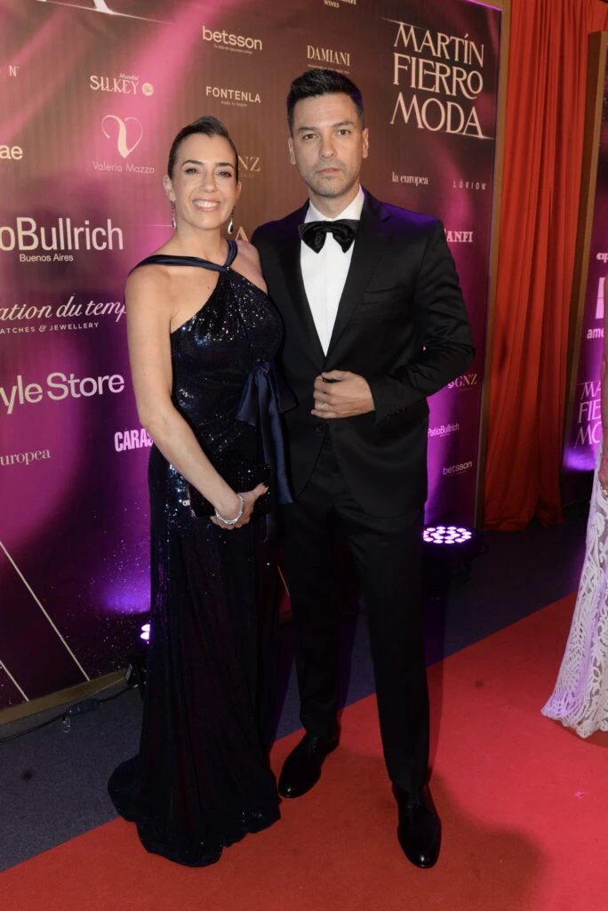 Chino Leunis y esposa