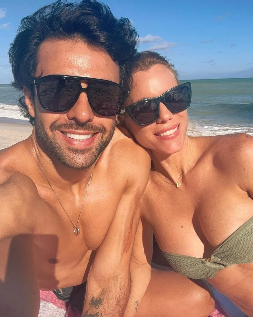 Nicole Neumann llevó el look de embarazada más fashionista