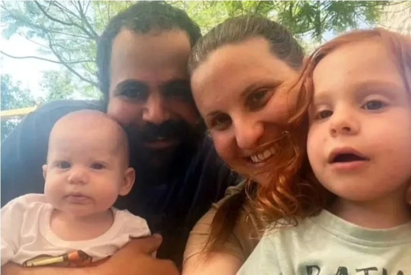 Familia Bibas Silverman.