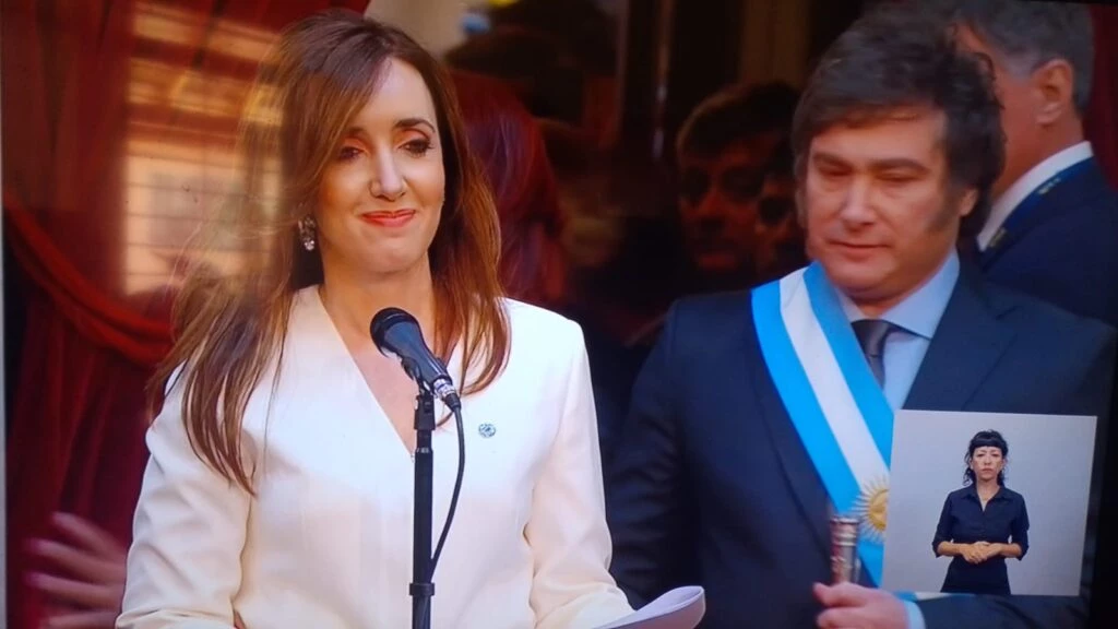 Victoria Villarruel en la jura con Javier Milei