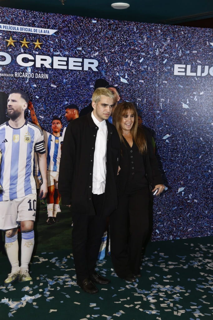 de Claudia Villafañe a Nati J, los looks de los famosos en el estreno de 'Elijo creer'