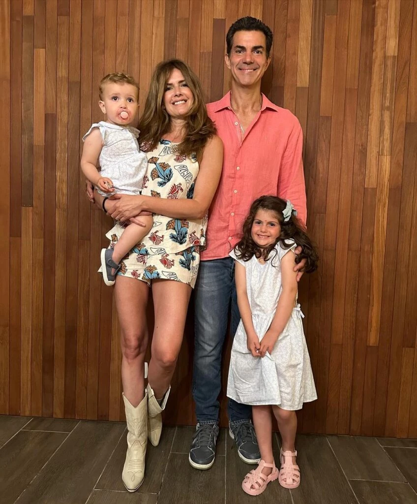 el divertido video de Navidad de Isabel Macedo y sus hijas