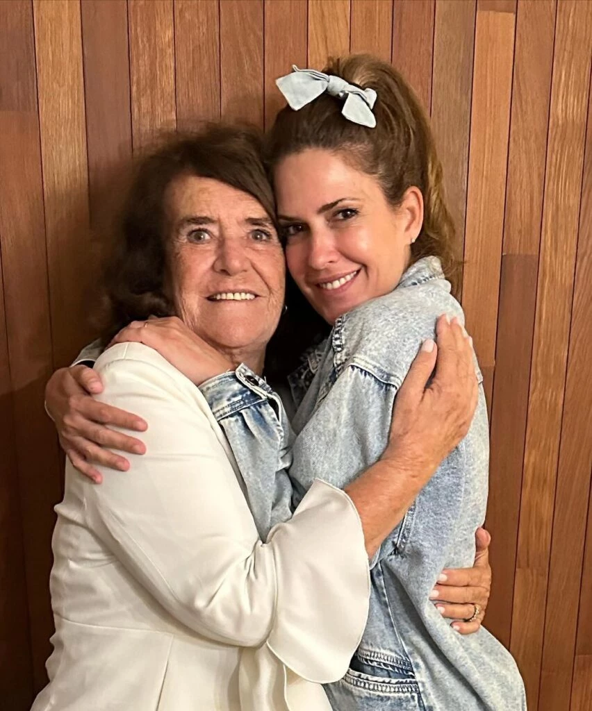 el divertido video de Navidad de Isabel Macedo y sus hijas