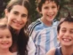 Romina Yan y sus hijos: Azul, Valentín y Franco.