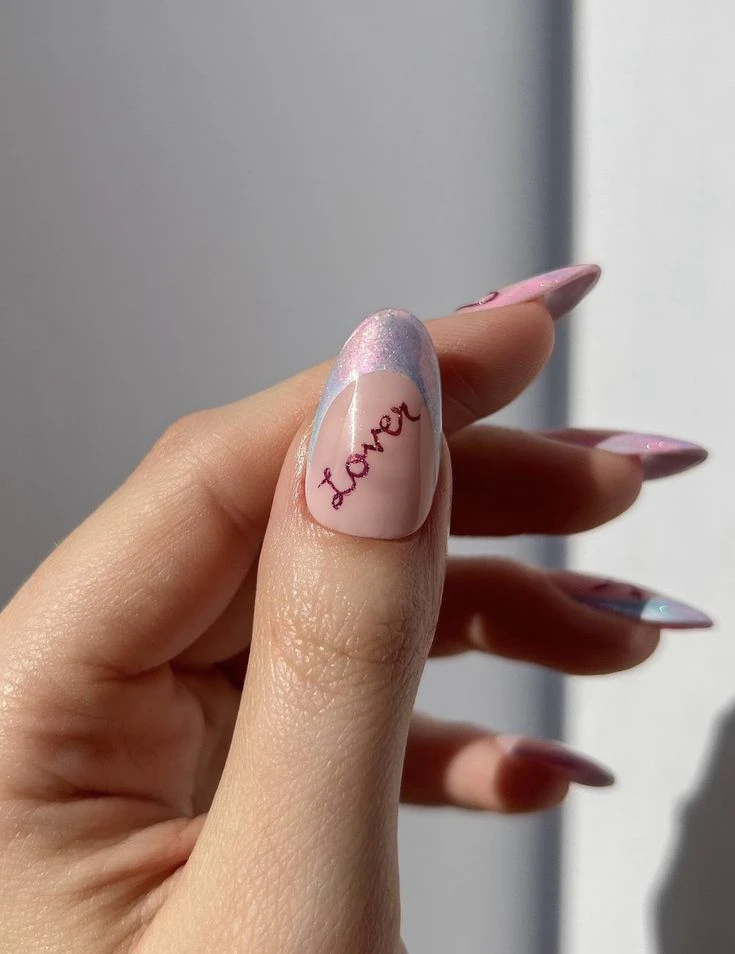 Así se llevan las ‘lover nails’, la manicura perfecta para celebrar este Día de los Enamorados