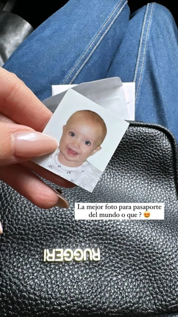 Vita ya tiene pasaporte italiano