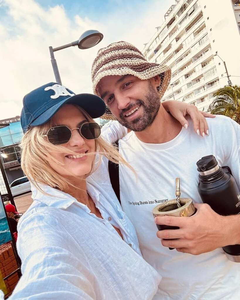 Los divertidos días de playa de Mery del Cerro y sus hijas, Mila y Cala