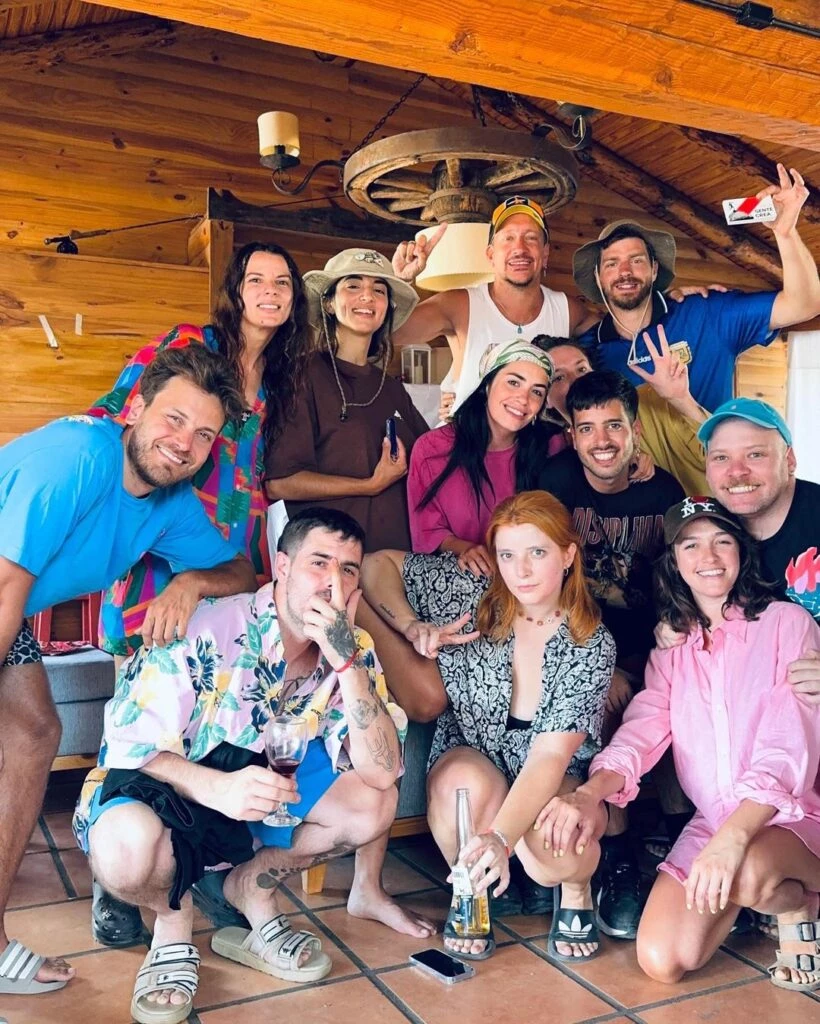 Nico Vázquez y Gime Accardi con Lali, Cande Vetrano e India Busnelli. Foto: IG.