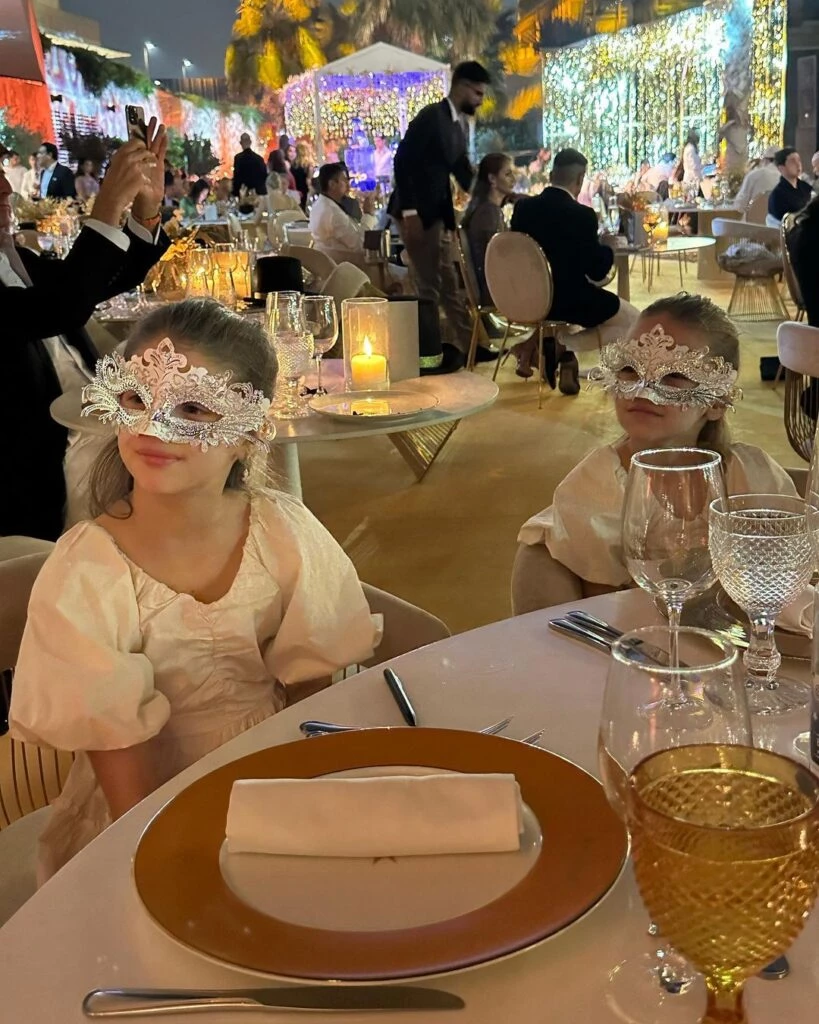 Las fotos del Año Nuevo de Wanda Nara junto a su familia