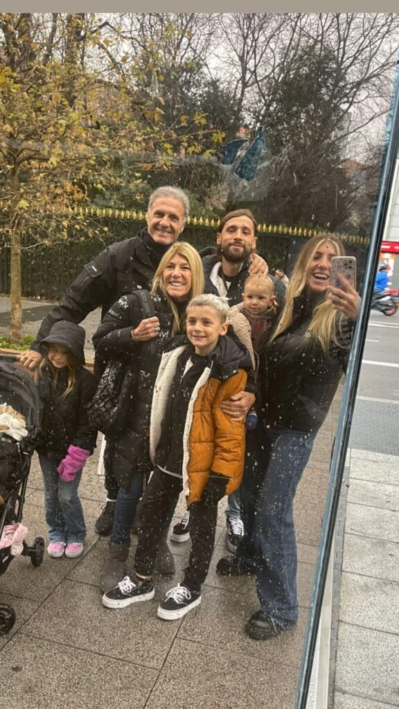Las fotos de las vacaciones de Cande Ruggeri con toda su familia en España