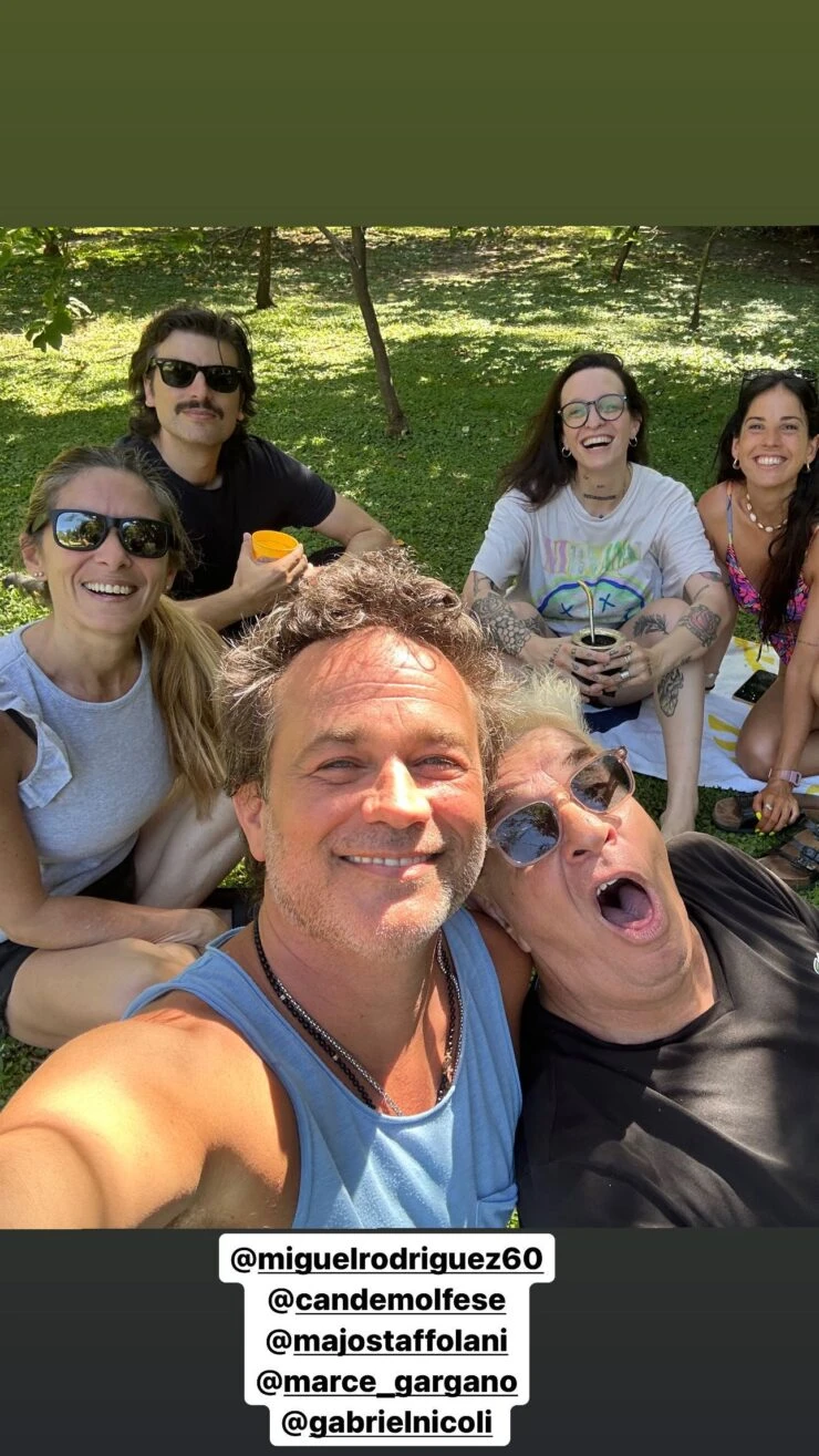 Las fotos del cumpleaños número 52 de Gastón Pauls: pic nic, música y amigos