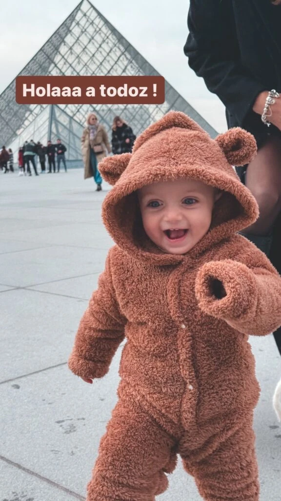 Las fotos del primer viaje de Vita, la hija de Cande Ruggeri, a París