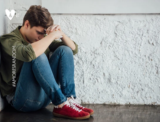 Lo tentaron con éxtasis, pero esa mirada en la que él siempre se refugiaba fue más fuerte que la droga