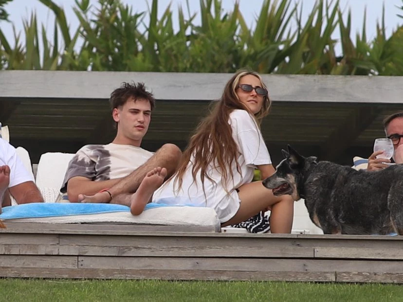 Ámbar de Benedictis veranea en Punta del Este con su novio, Nacho Pampín: todas las fotos