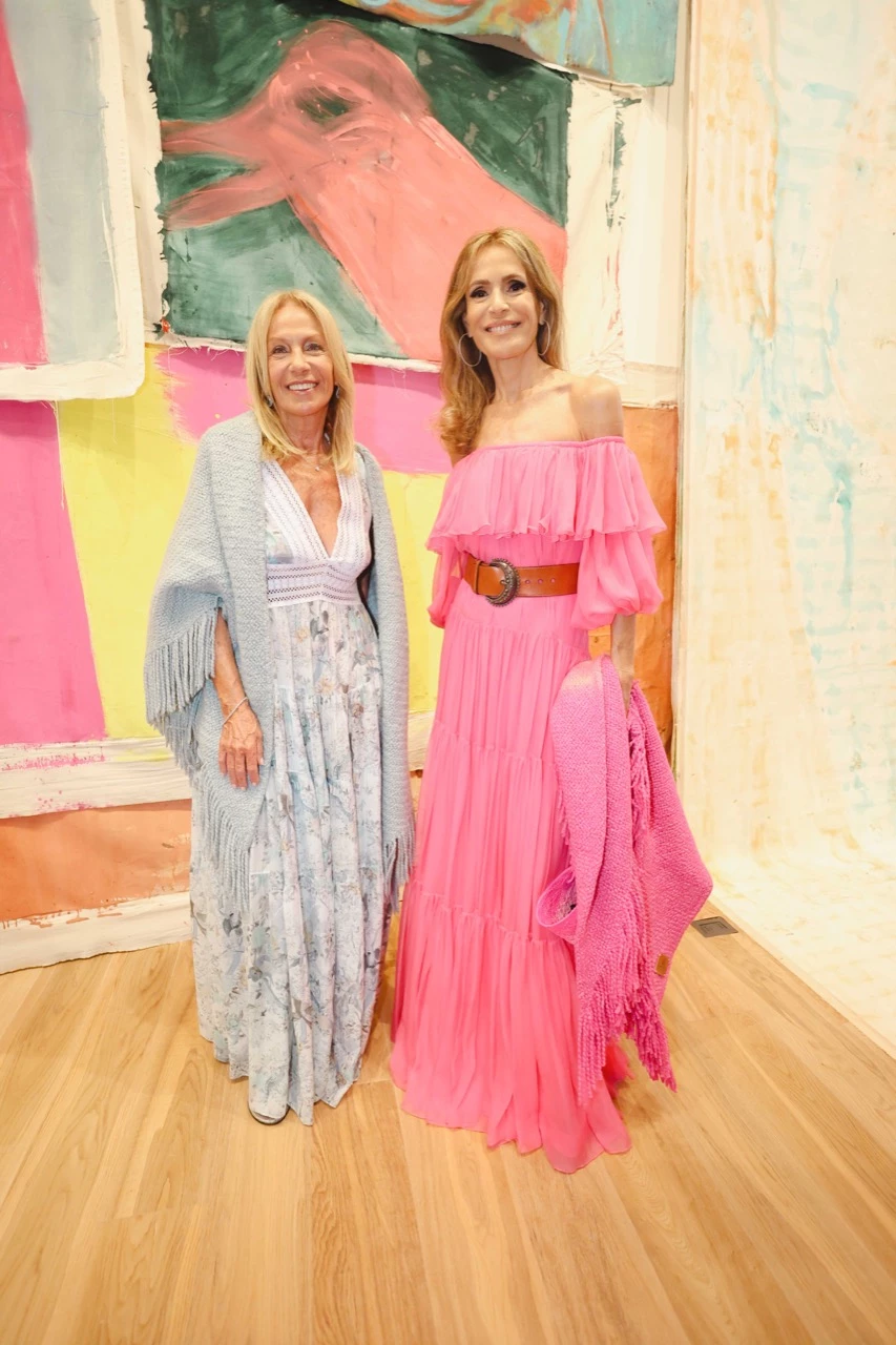 Amelia Saban y Rossella Della Giovampaola en la inauguración de la Fundación Cervieri Monsuárez