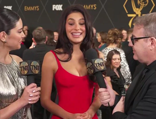 La contundente declaración de Camila Morrone en la red carpet de los Emmys 2024: "¡Yo soy argentina!"