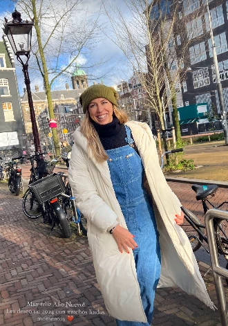 Las fotos del viaje de Flor Bertotti y Federico Amador a Países Bajos: recibieron el año nuevo en familia