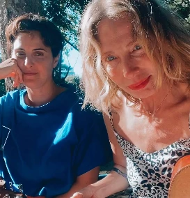 Julieta Díaz y Gloria Carra disfrutan juntas de las playas de Mar Azul
