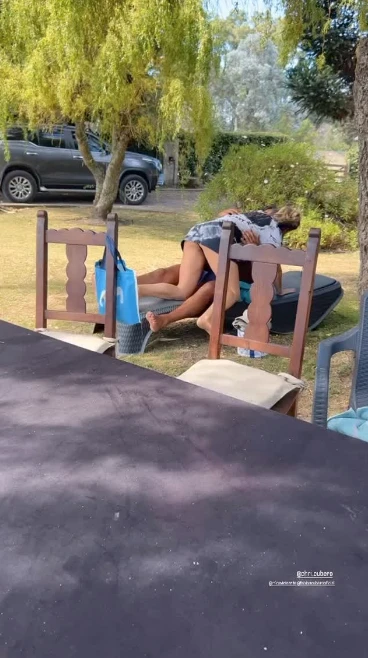 Mica Viciconte y Fabián Cubero captados in fraganti en una sesión de mimos