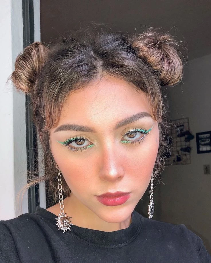 Cómo hacer el make up más trendy del verano en simples pasos