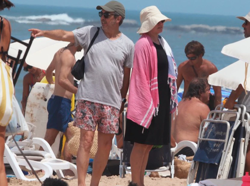 Las fotos de Ricardo Darín y Florencia Bas en la playa de Punta del Este