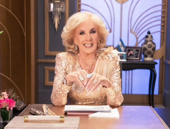 Mirtha Legrand brilló con su glamoroso look en su regreso a la tevé
