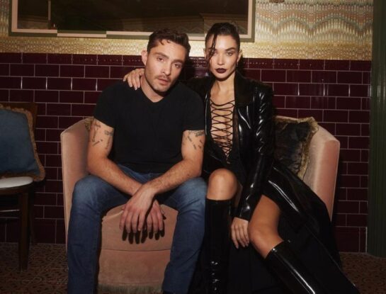 Súper romántico: así Ed Westwick, la estrella de "Gossip girl", le propuso casamiento a su novia Amy Jackson